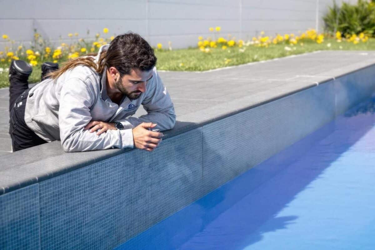 conseils incontournables de votre pisciniste pour diminuer la consommation d&rsquo;électricité de votre piscine