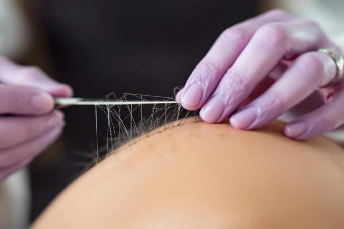 Descubre la nueva técnica revolucionaria para una depilación con hilo perfecta: ¡el tutorial completo!