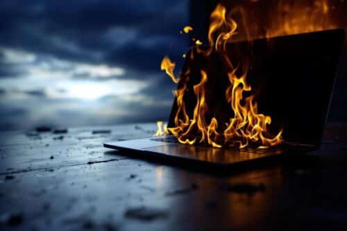 How to burn a laptop in 5 easy steps?